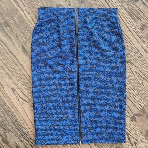 Vince Camuto Blue and Black Skirt size S - Picture 2 of 3